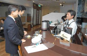 １９日に障害者らの就業体験の場としてオープンする喫茶店＝福井市の県水産会館で