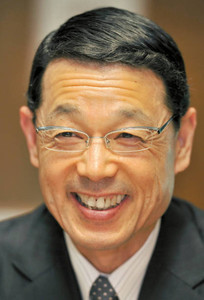 ホリデイスポーツクラブを経営する東祥の沓名俊裕社長＝名古屋市内のホテルで