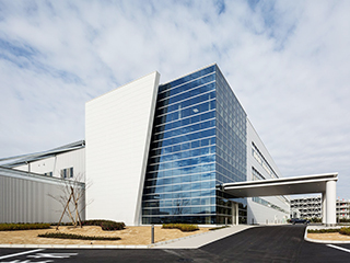 2016年12月に竣工した物流センターです。