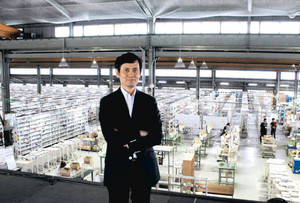 トヨタ生産方式によって物流効率化を徹底したネットオフの黒田武志社長＝愛知県大府市で